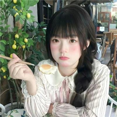 金爪女郎